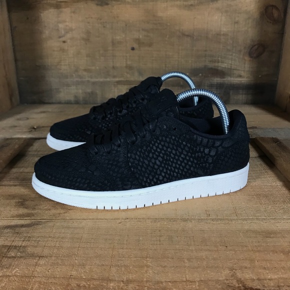 NEW Air Jordan 1 Retro Low NRG Black Python - Picture 3 of 8